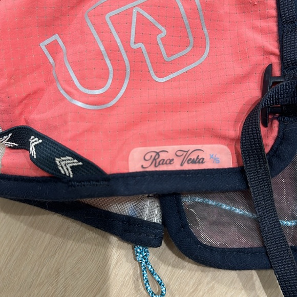 Ultimate Direction Race Vesta - Picture 3 of 6